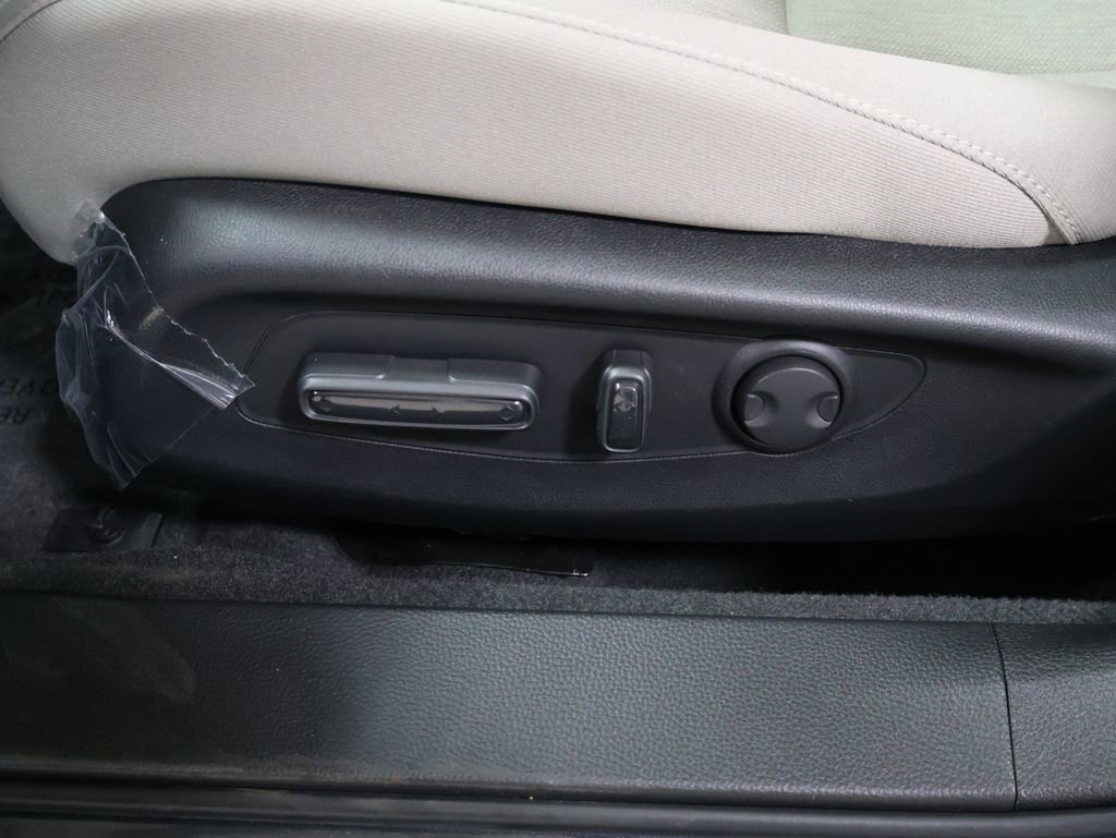 New 2025 Honda Accord SE image 12