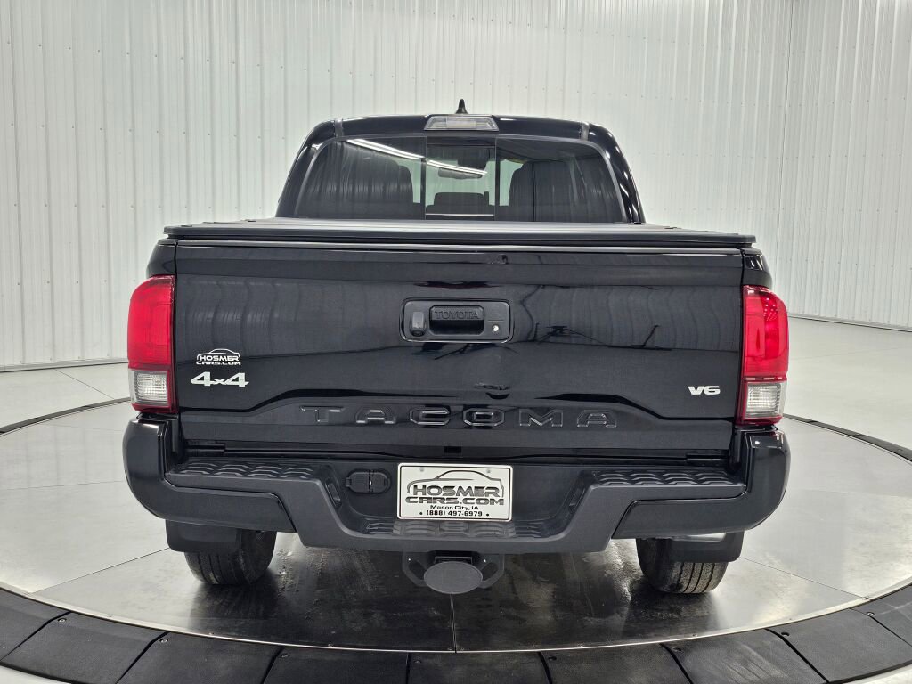 Used 2021 Toyota Tacoma SR5 w/ Technology Package AWD/4WD image 4