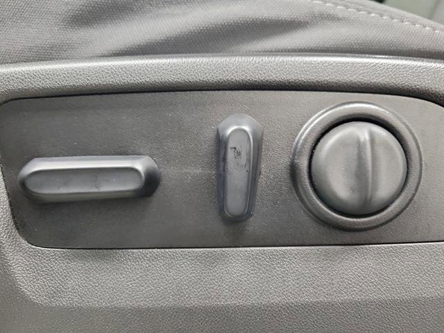 Used 2021 Chevrolet Silverado 1500 RST image 19