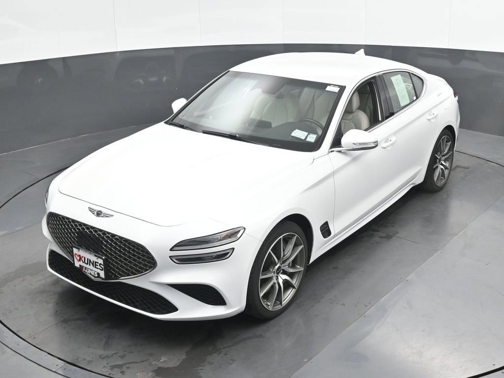 Used 2024 Genesis G70 2.5T image 41