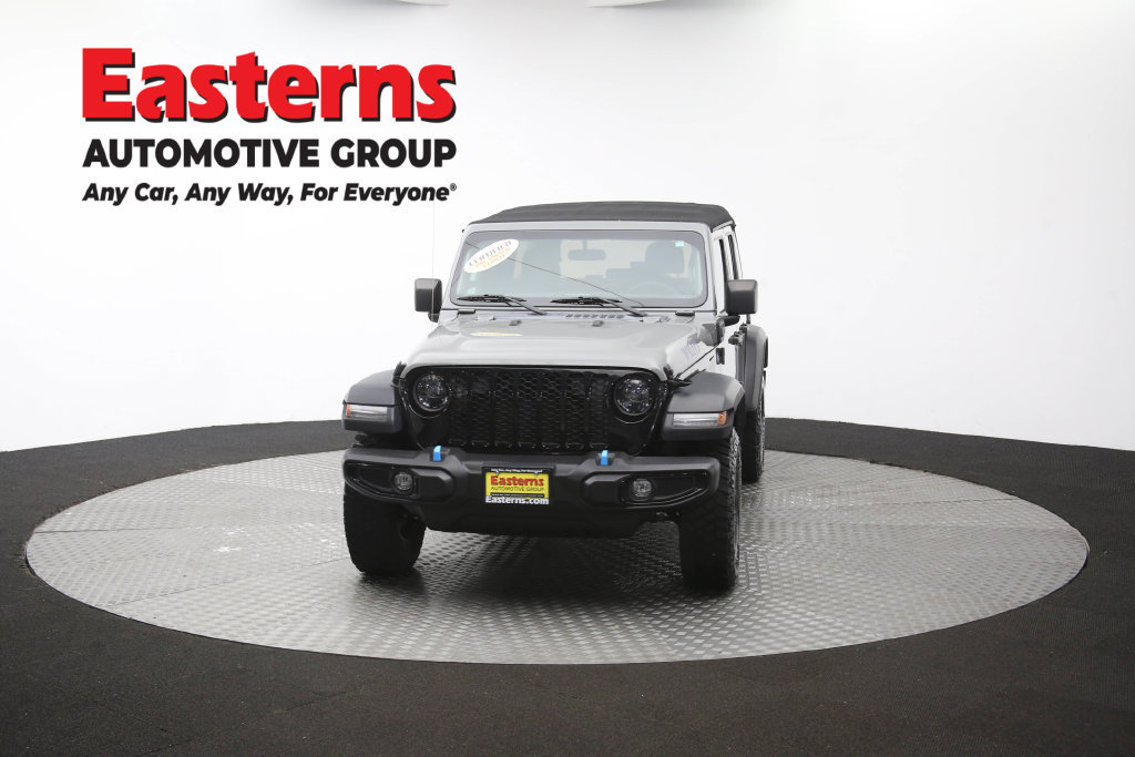 Used 2023 Jeep Wrangler Unlimited w/ Cold Weather Group AWD/4WD image 57