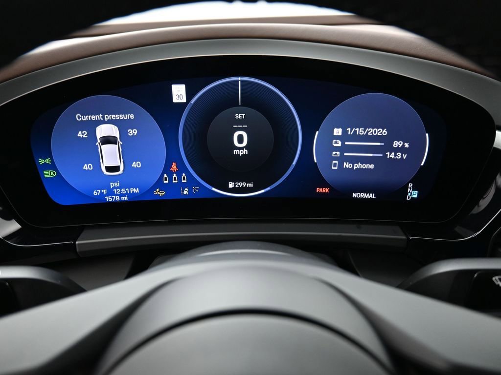 Certified 2025 Porsche Macan 4 Electric image 12