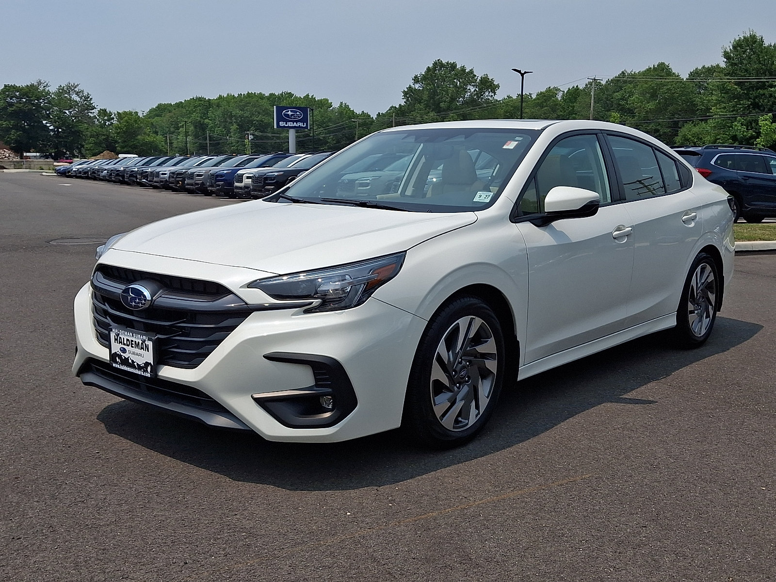 Used 2023 Subaru Legacy Limited AWD/4WD image 3