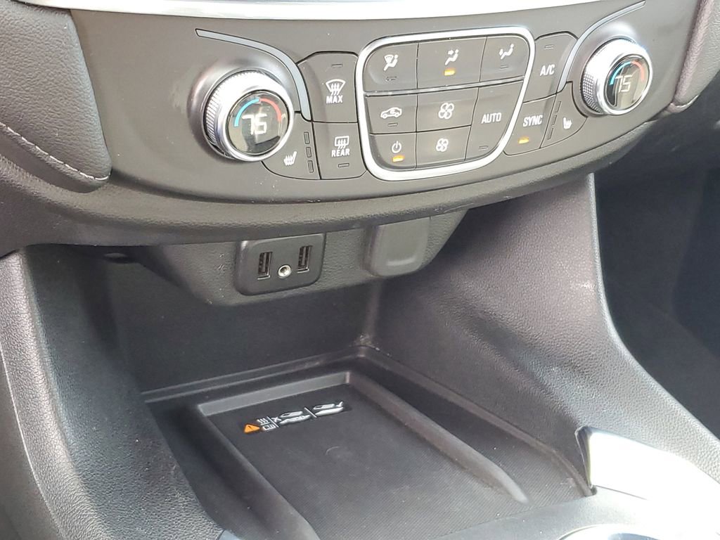 Certified 2023 Chevrolet Traverse LT image 18