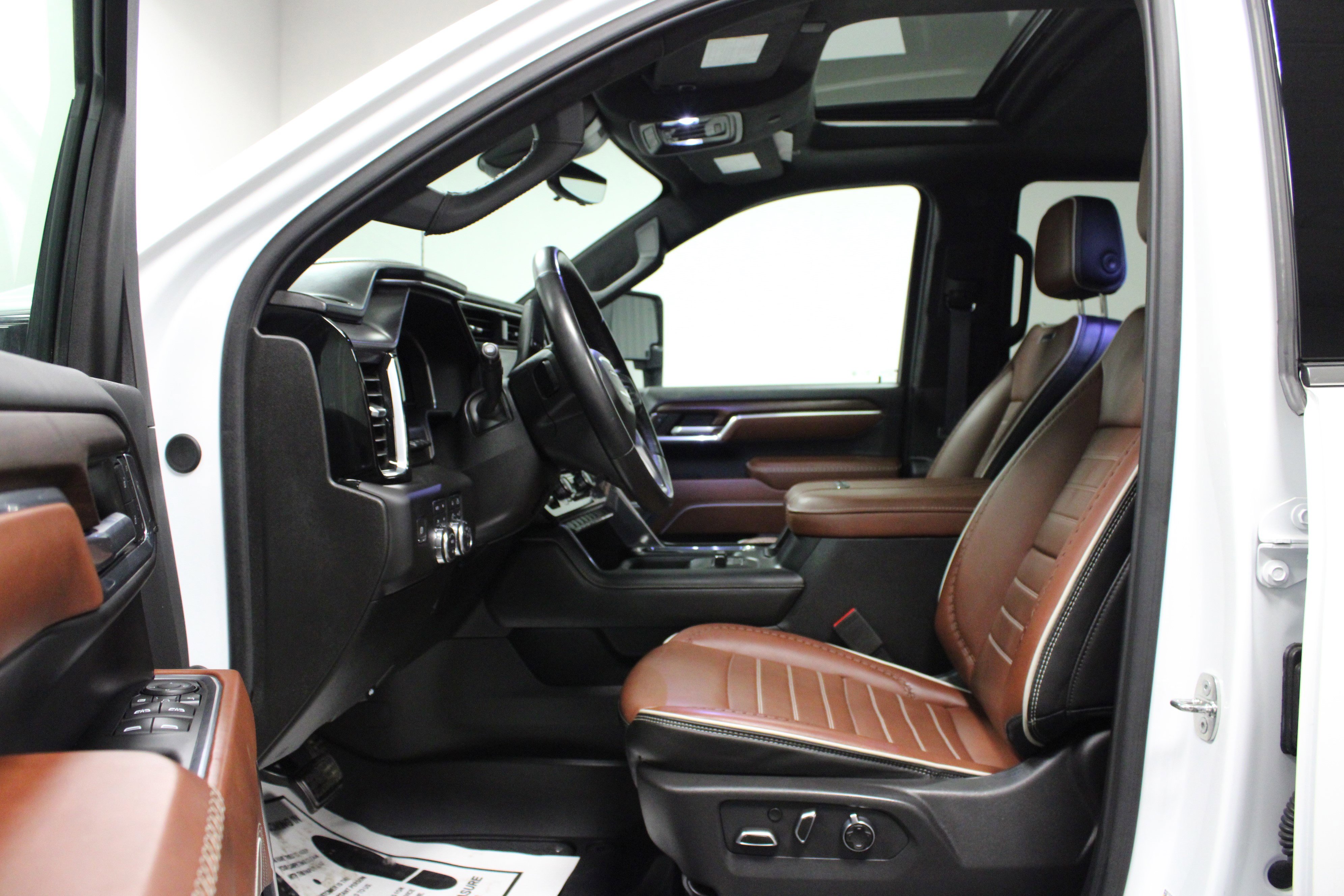 Used 2024 GMC Sierra 2500 Denali Ultimate image 12