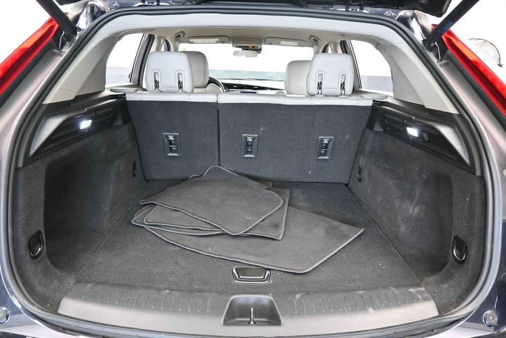 Used 2023 Cadillac XT4 Luxury FWD image 36
