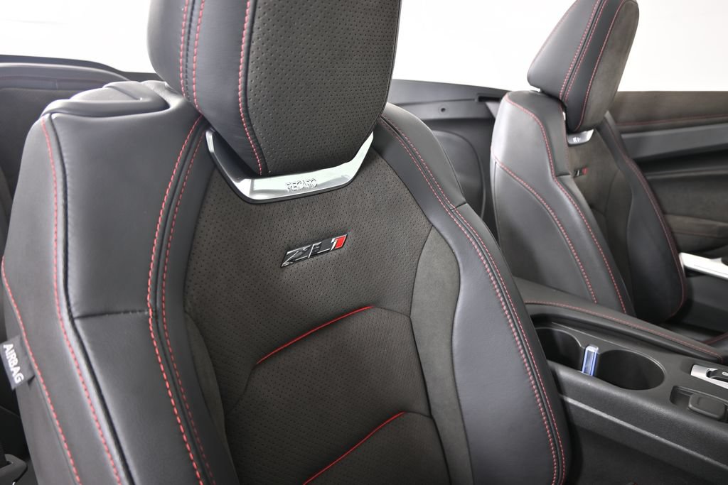 Used 2021 Chevrolet Camaro ZL1 w/ LPO, ZL1 Protection Package RWD image 18