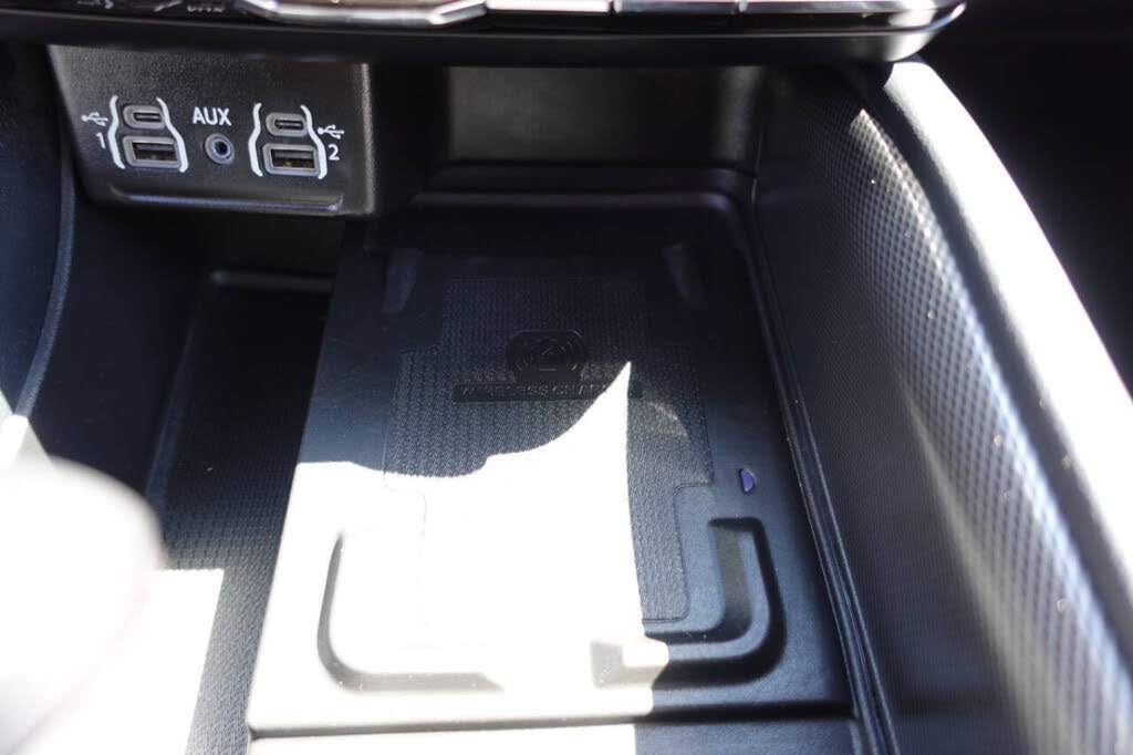 Used 2024 Dodge Durango R/T w/ Blacktop Package AWD/4WD image 51