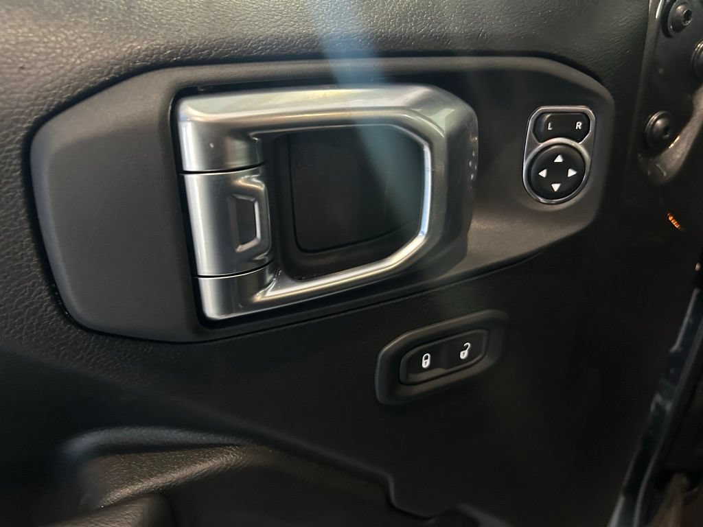 New 2025 Jeep Gladiator Sport AWD/4WD image 16