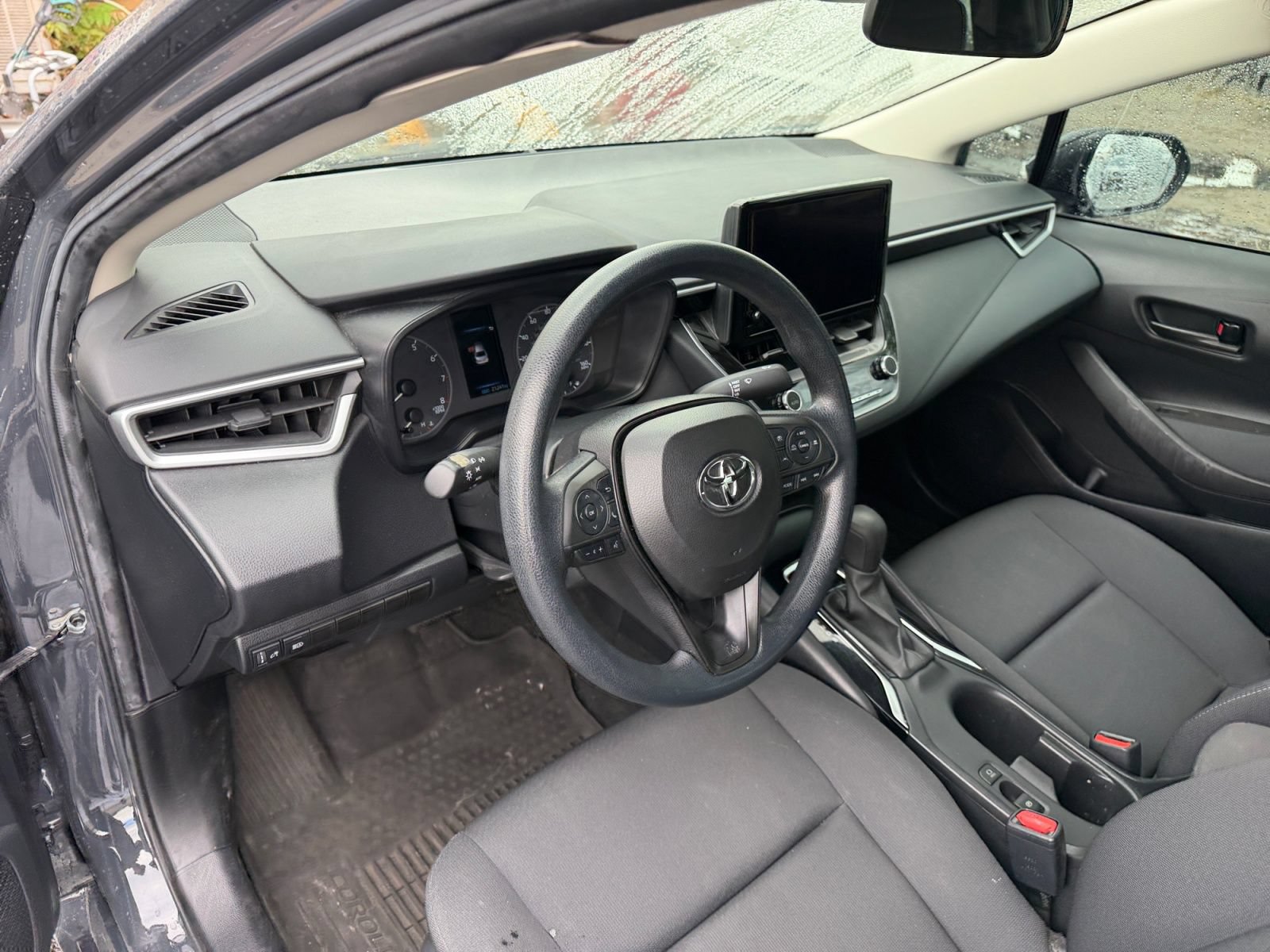 Used 2024 Toyota Corolla LE FWD image 18