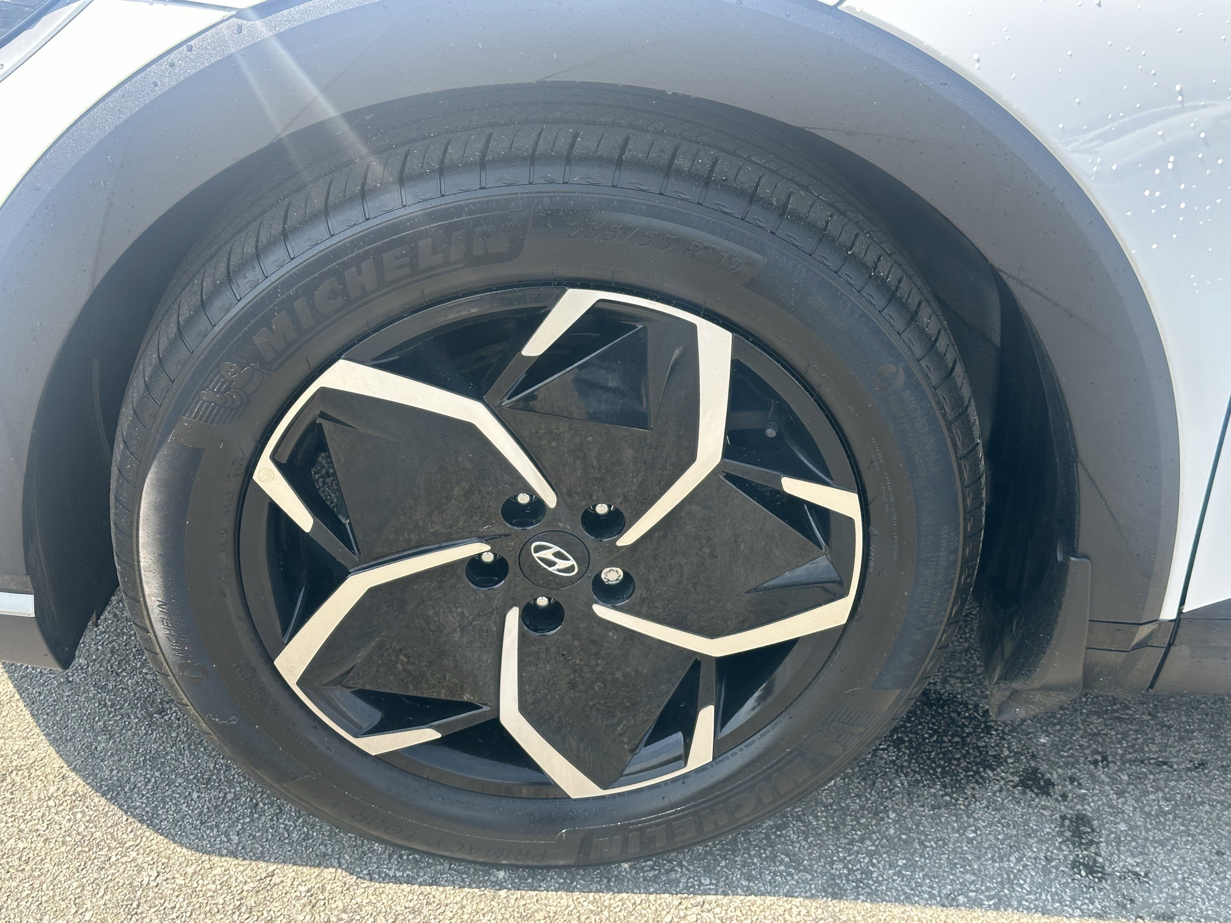 Used 2024 Hyundai Ioniq 5 SEL image 14