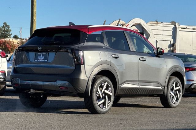 New 2026 Nissan Kicks SV image 4