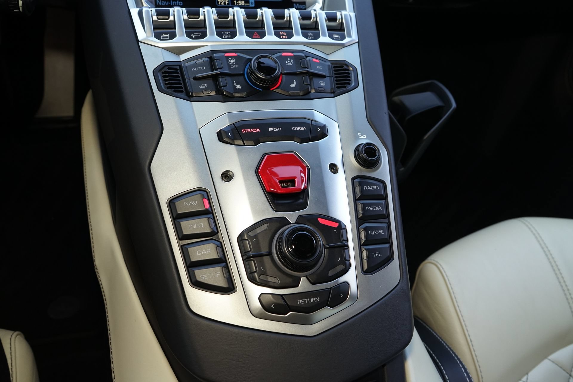 Used 2015 Lamborghini Aventador LP 700-4 AWD/4WD image 18