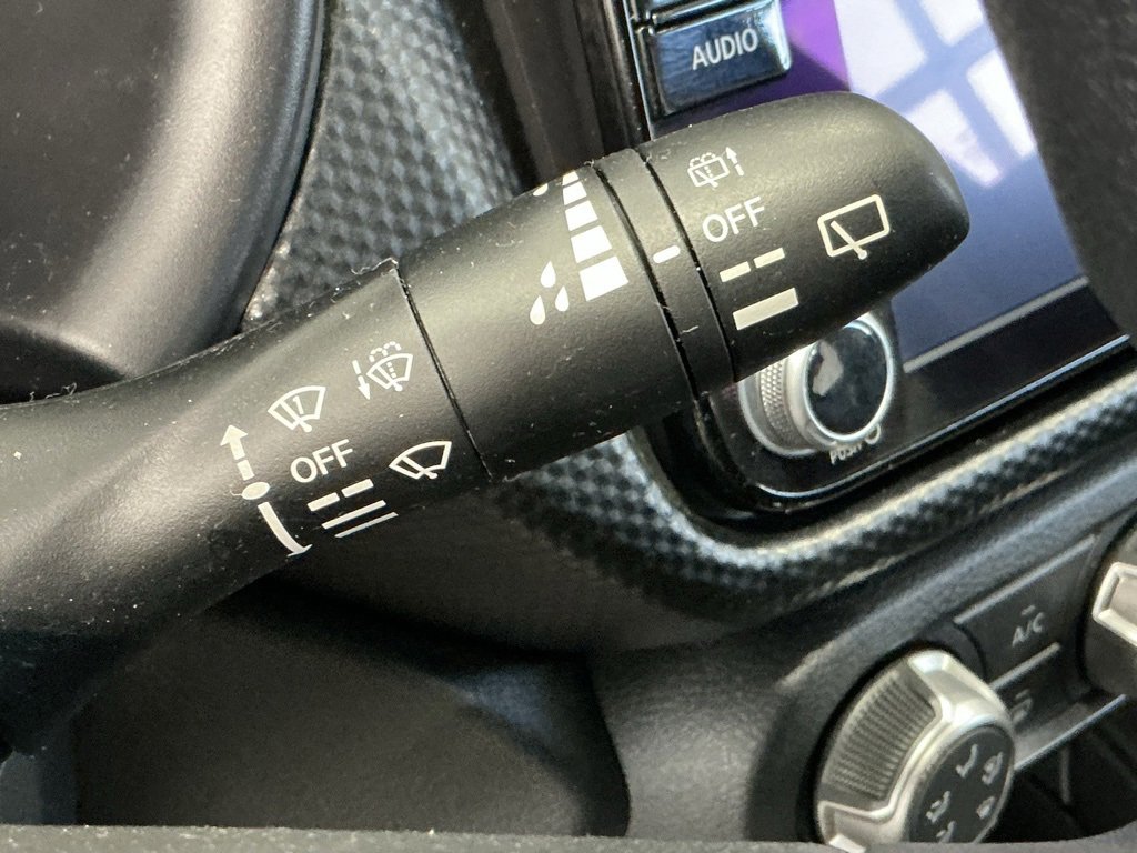 Used 2024 Nissan Kicks SV image 13