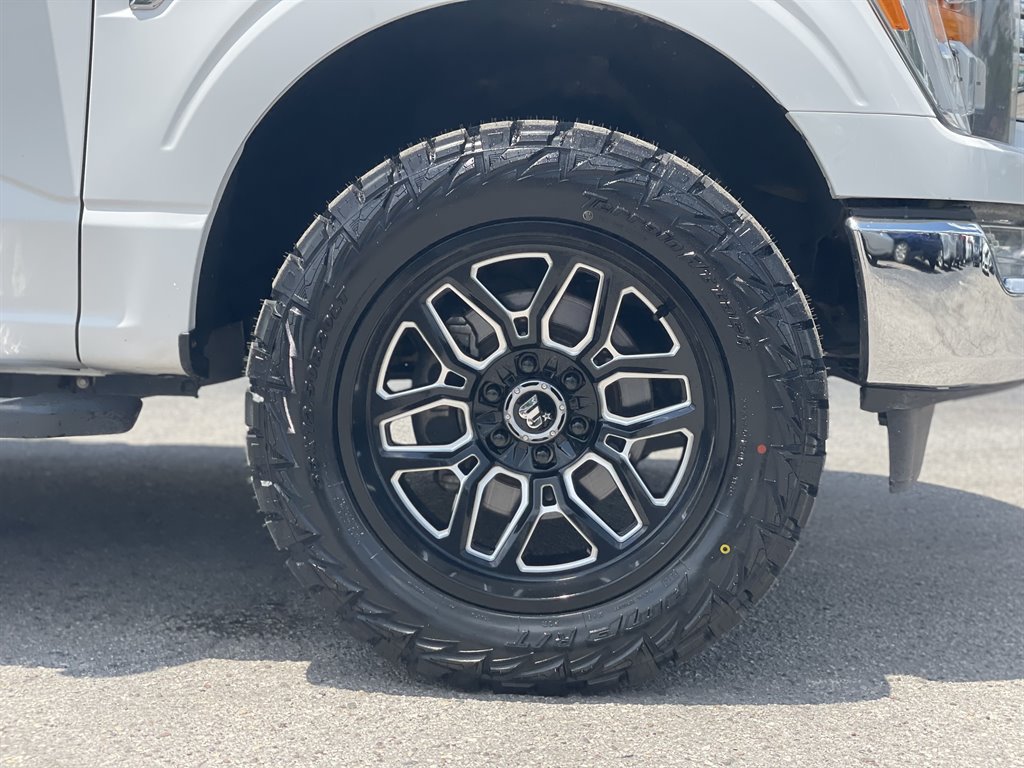 Used 2021 Ford F150 XLT w/ Equipment Group 302A High AWD/4WD image 40
