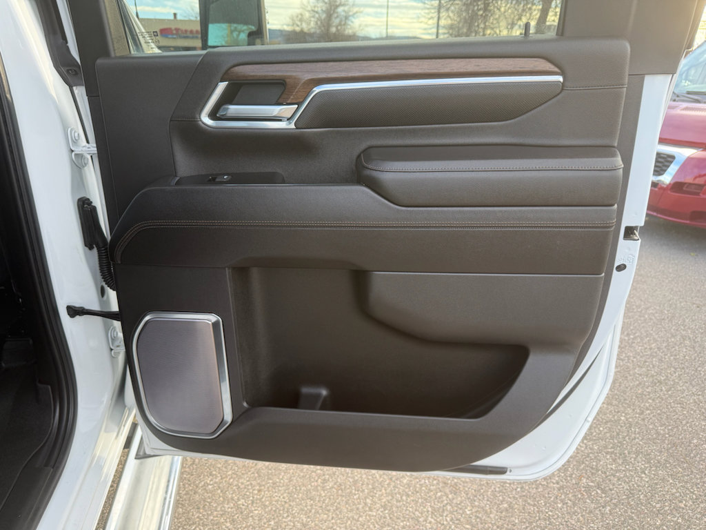 Used 2024 Chevrolet Silverado 3500 High Country w/ High Country Premium Package image 24