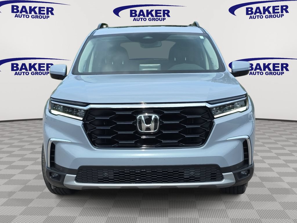Used 2023 Honda Pilot Touring image 2