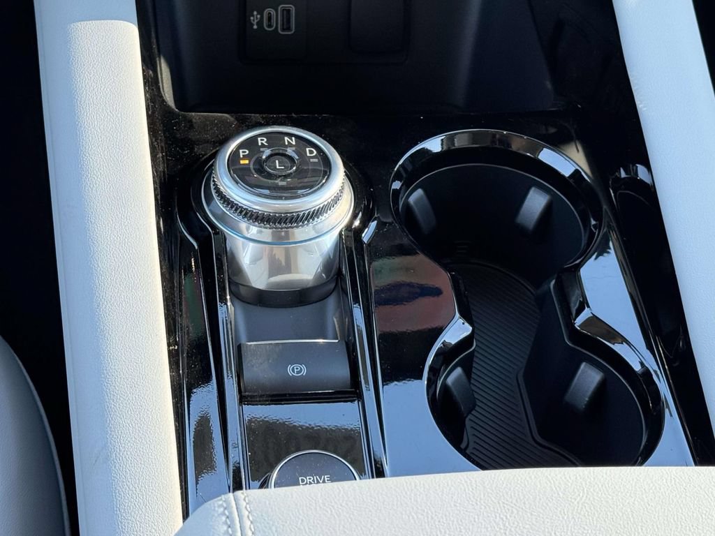 New 2026 Ford Explorer Platinum w/ LUX Leather Package AWD/4WD image 6