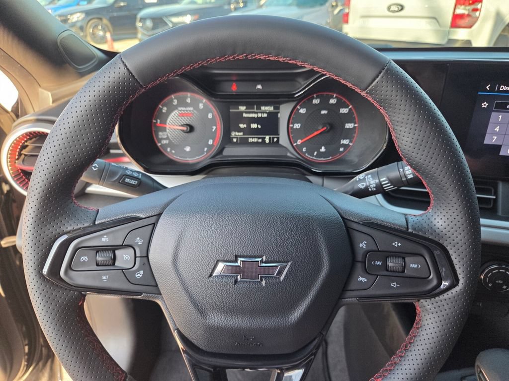Used 2024 Chevrolet Trax RS FWD image 27