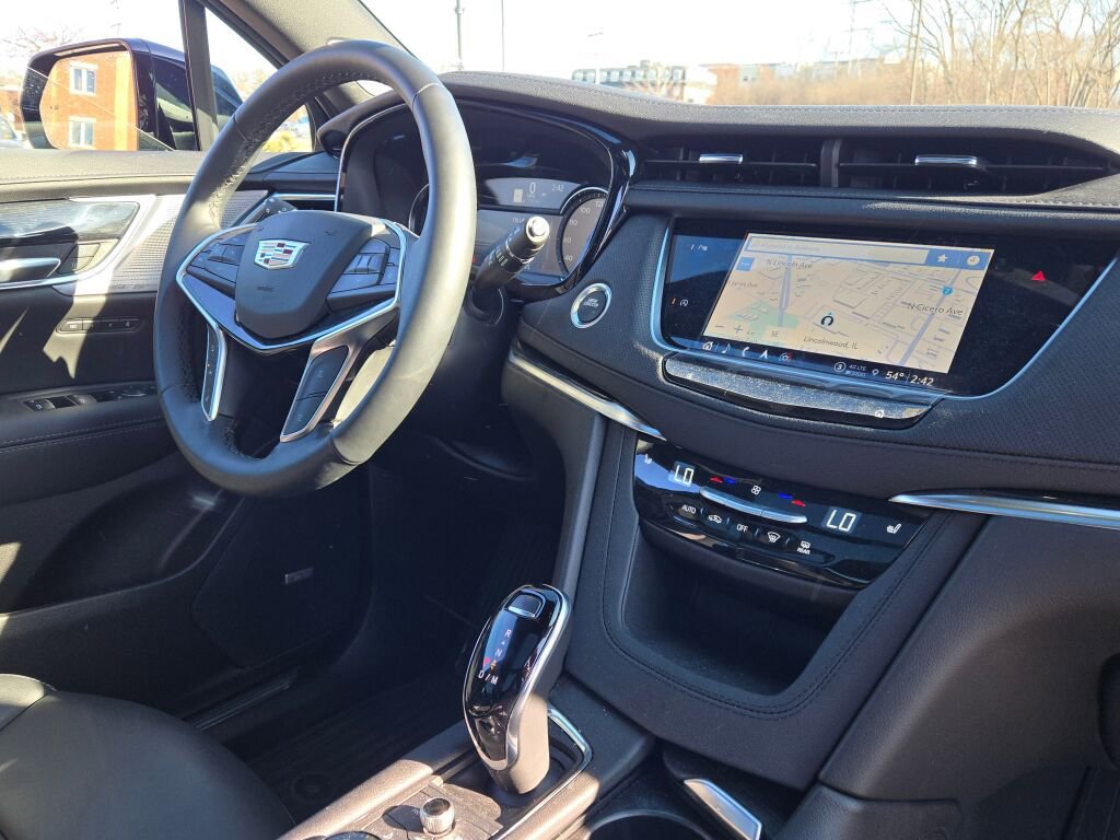 New 2025 Cadillac XT5 Premium Luxury w/ LPO, Red Accent Package image 9