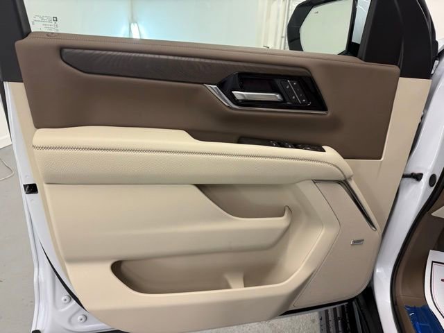 New 2026 GMC Yukon Denali w/ Sun & Power Step Package image 14