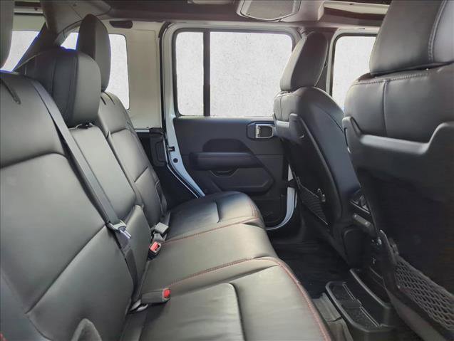 Used 2025 Jeep Wrangler Unlimited Rubicon image 24