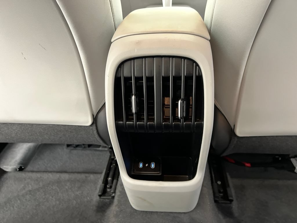 Used 2025 Hyundai Kona SEL FWD image 24