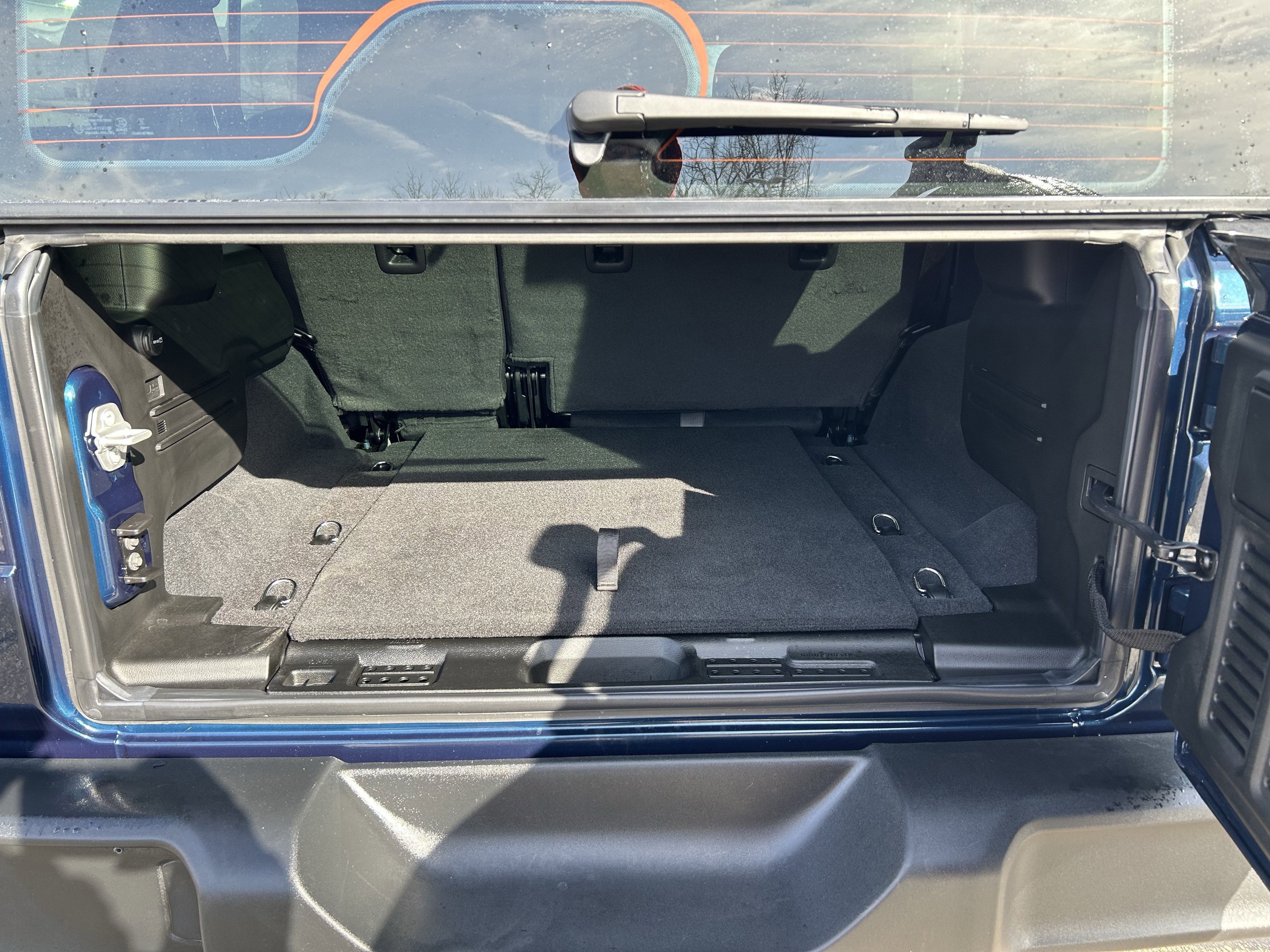 Used 2025 Jeep Wrangler Sport image 31