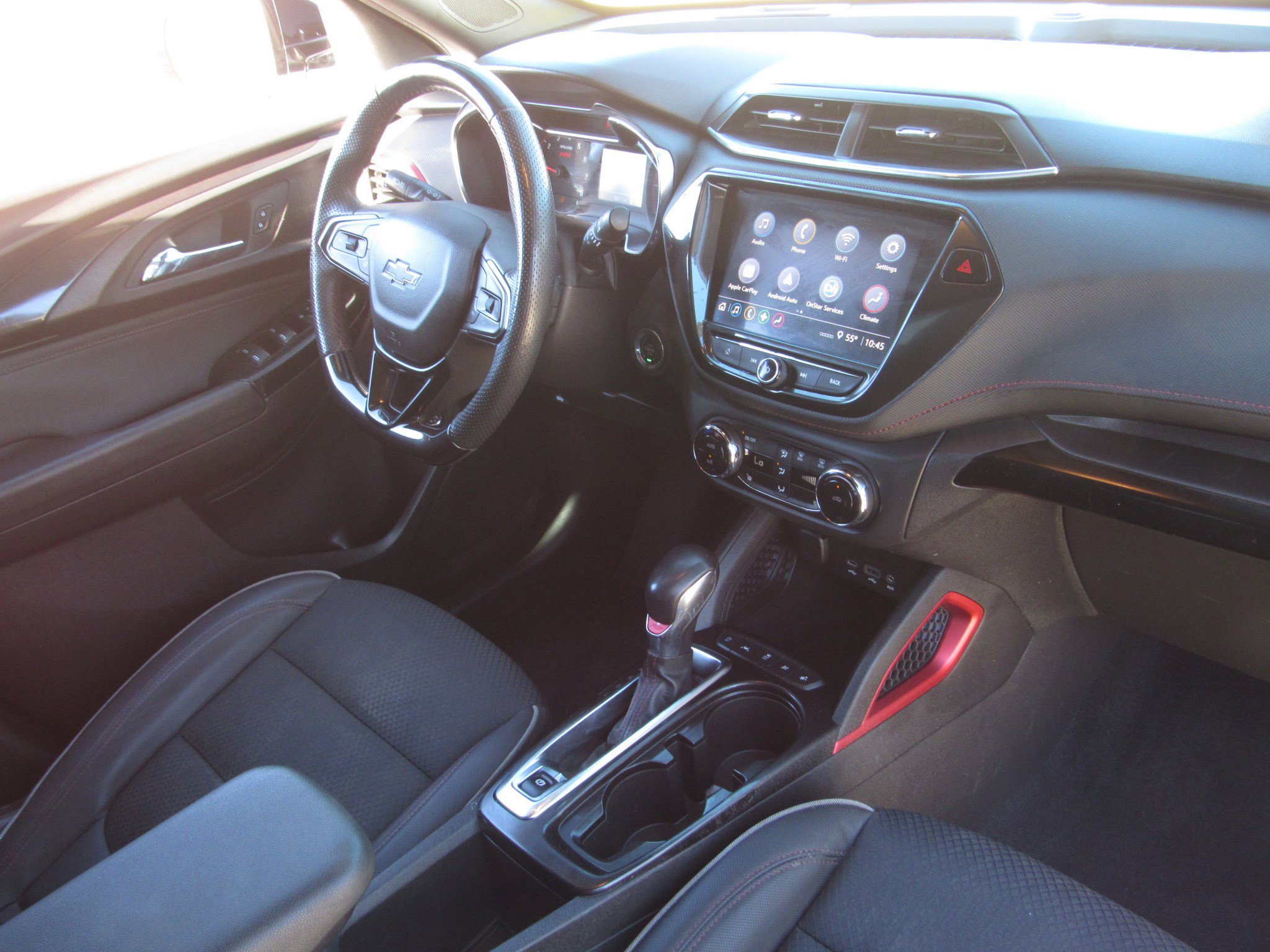 Used 2023 Chevrolet TrailBlazer RS w/ Sun and Liftgate Package image 10