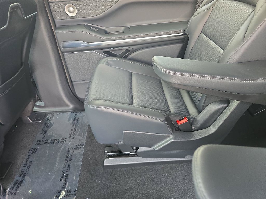 New 2027 Lincoln Navigator Reserve RWD image 15