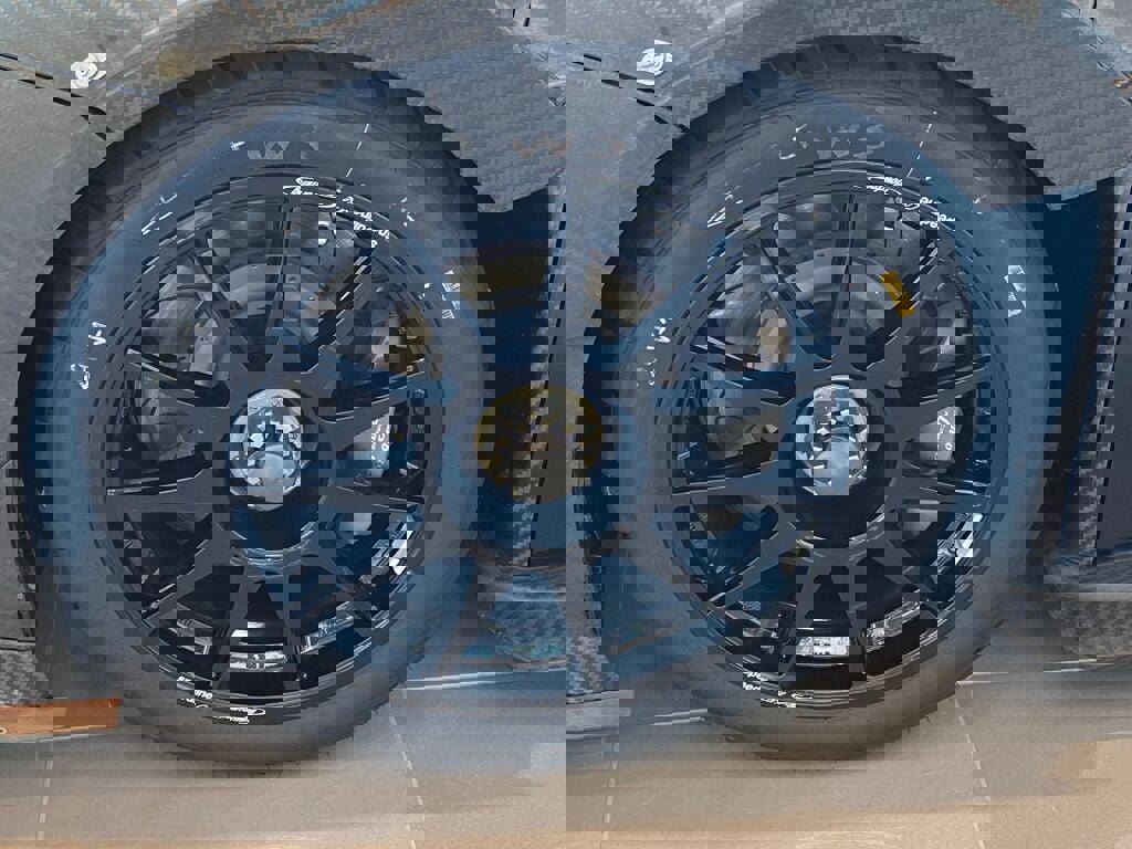 Used 2023 Lamborghini Huracan EVO image 6