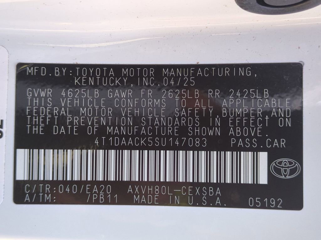 Used 2025 Toyota Camry SE image 36