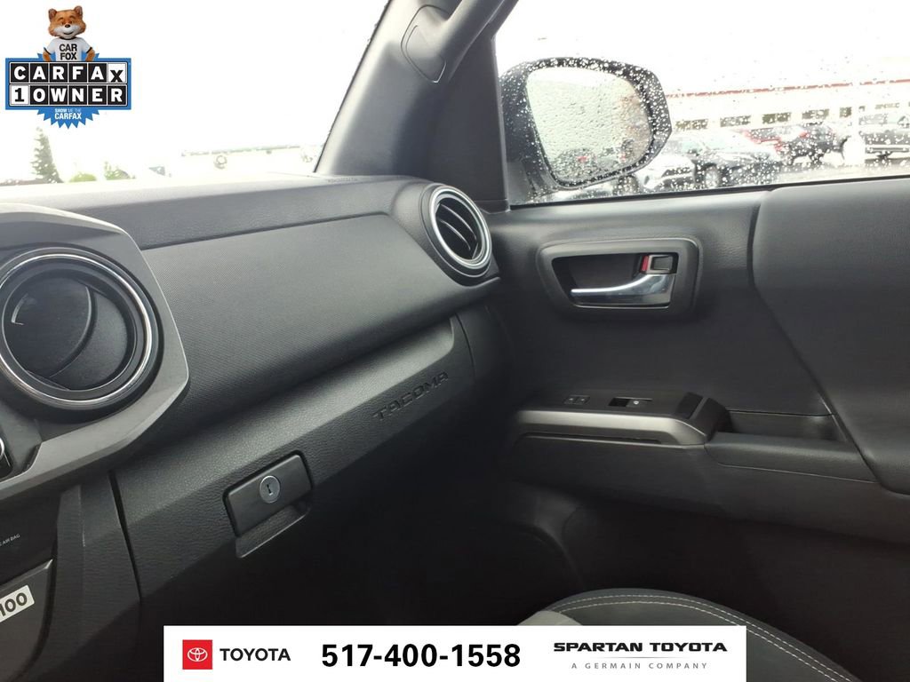 Used 2023 Toyota Tacoma TRD Off-Road w/ Technology Package AWD/4WD image 23