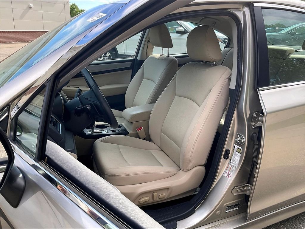 Used 2016 Subaru Legacy 2.5i Premium AWD/4WD image 9