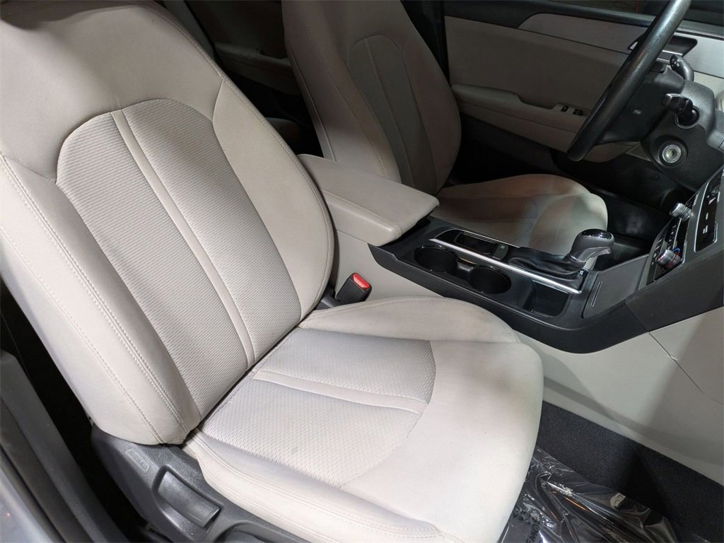 Used 2016 Hyundai Sonata SE image 26