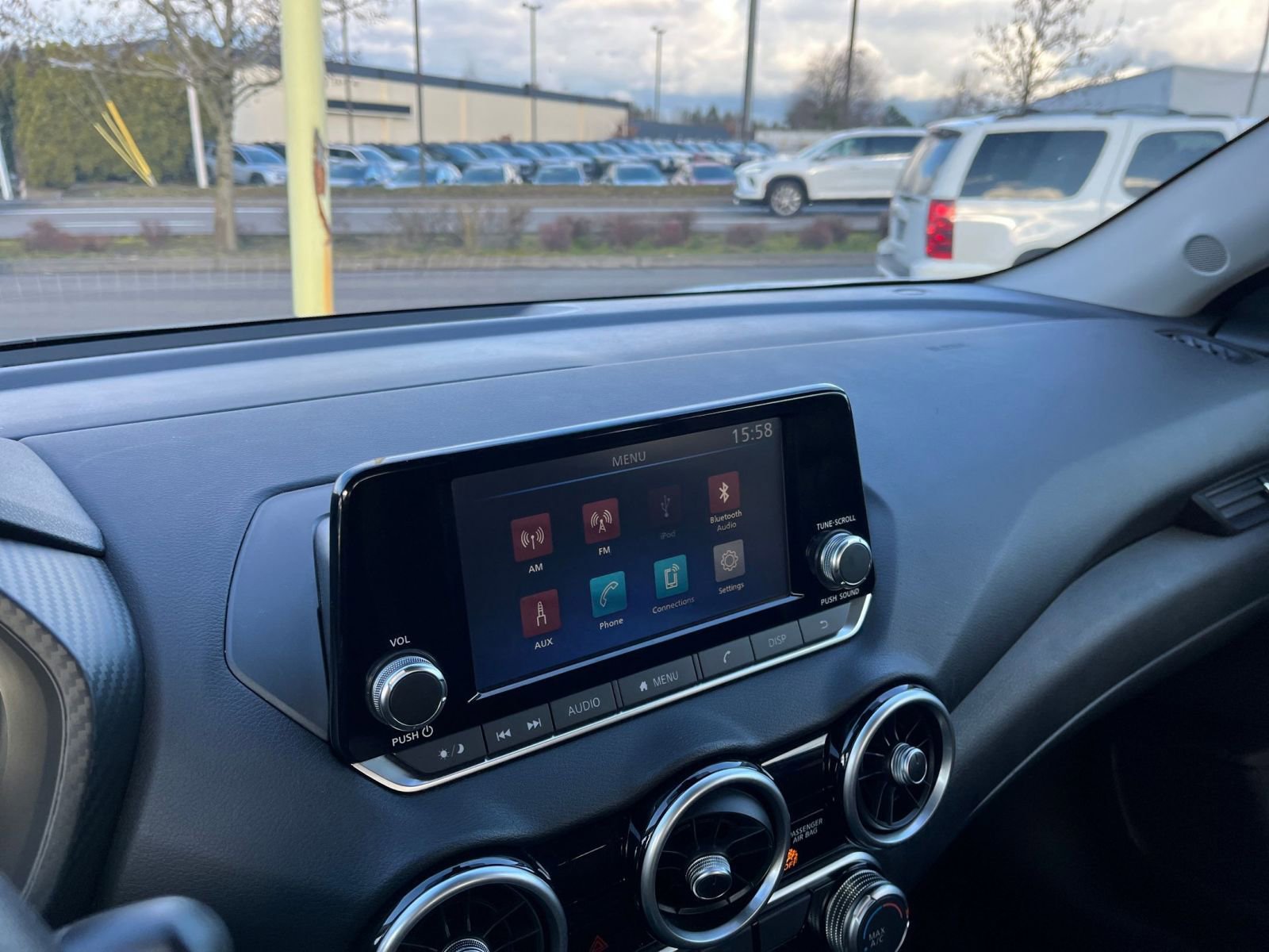 Used 2025 Nissan Sentra S FWD image 17