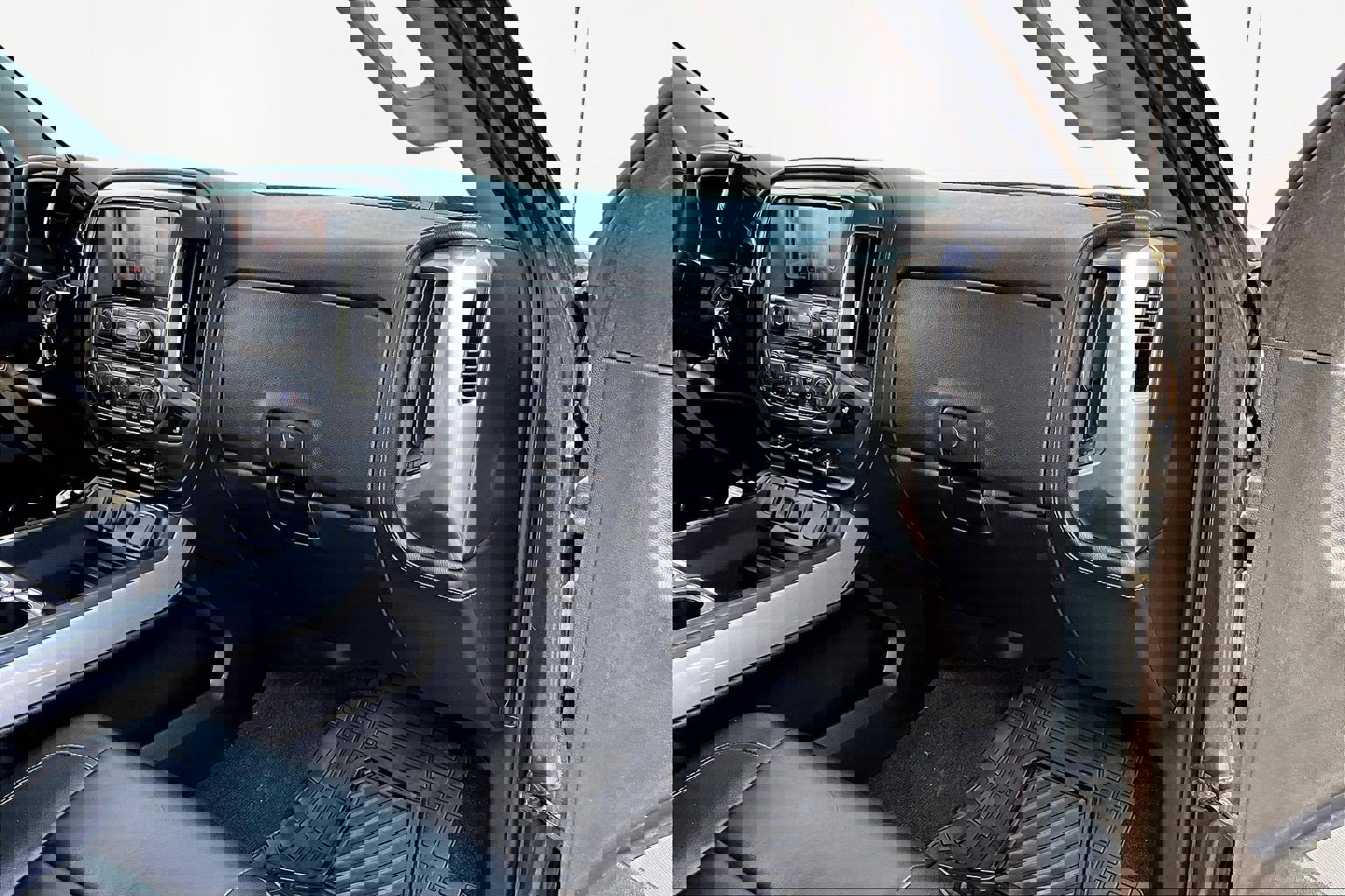 Used 2017 Chevrolet Silverado 1500 LTZ Z71 w/ LTZ Plus Package image 26