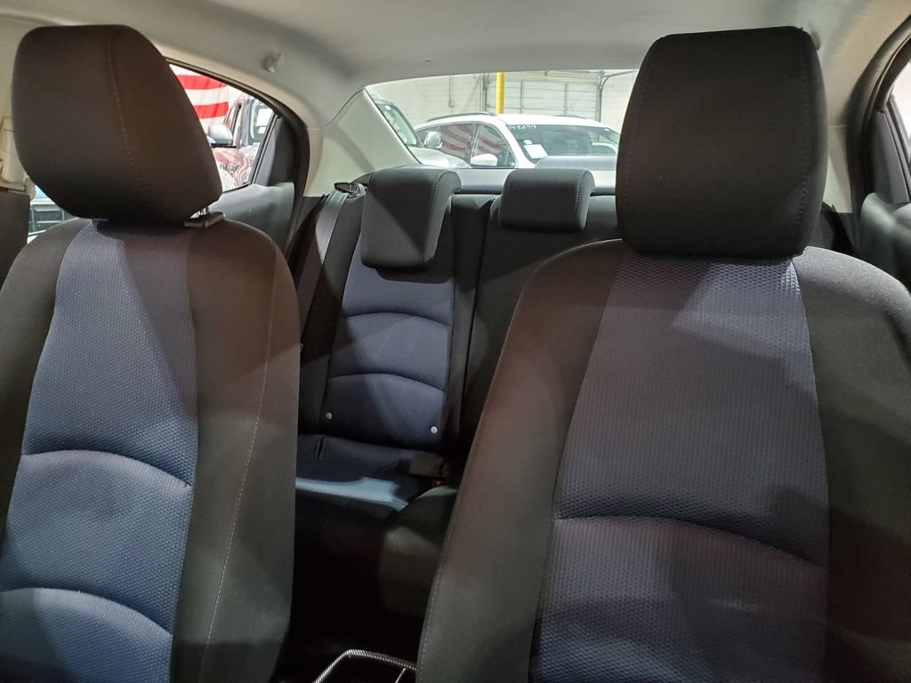 Used 2019 Toyota Yaris LE FWD image 34