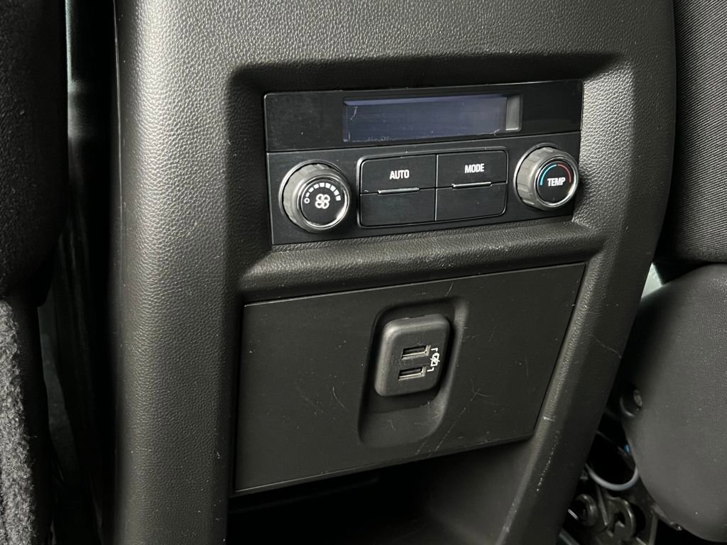 Used 2018 Chevrolet Traverse LT image 13