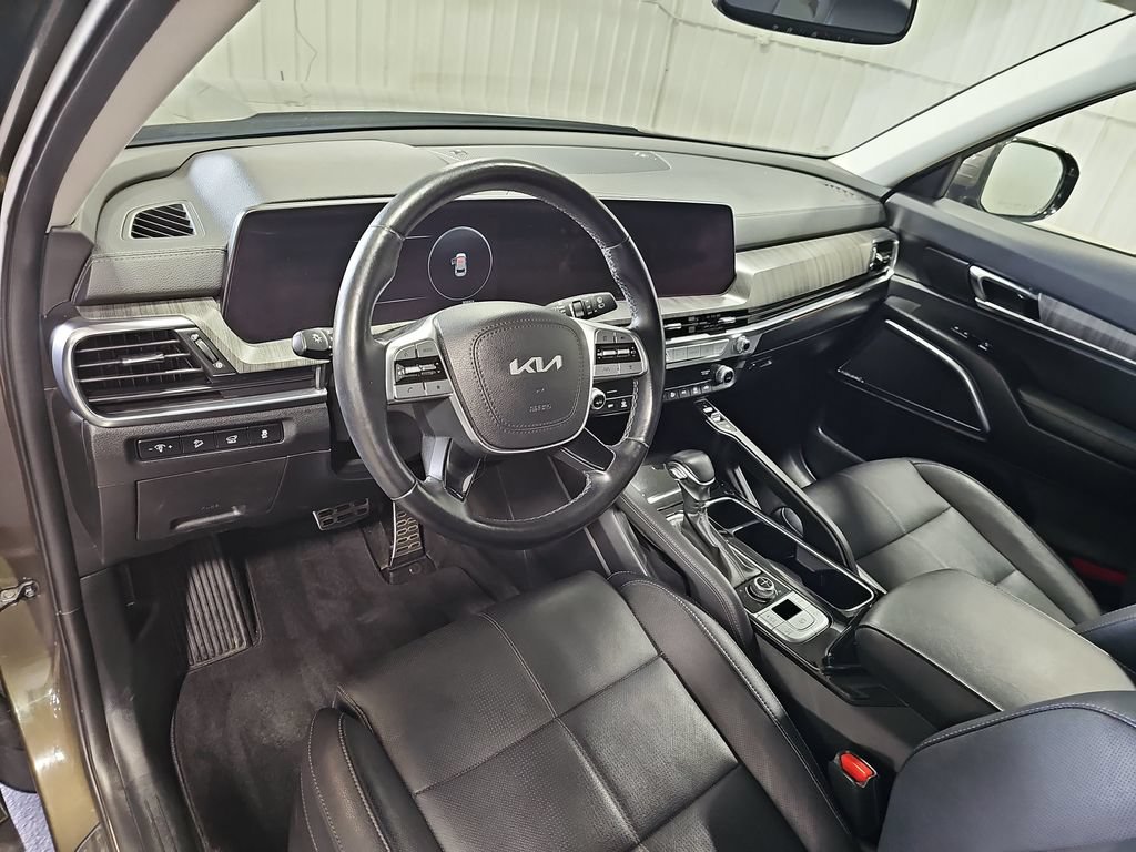 Used 2023 Kia Telluride SX AWD/4WD image 16
