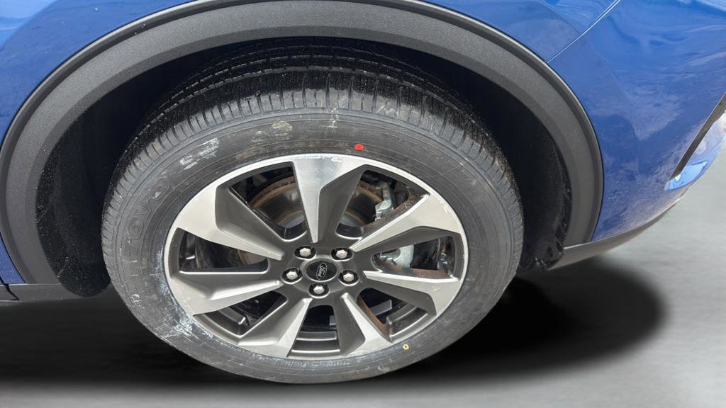 Certified 2023 Ford Escape Platinum image 39
