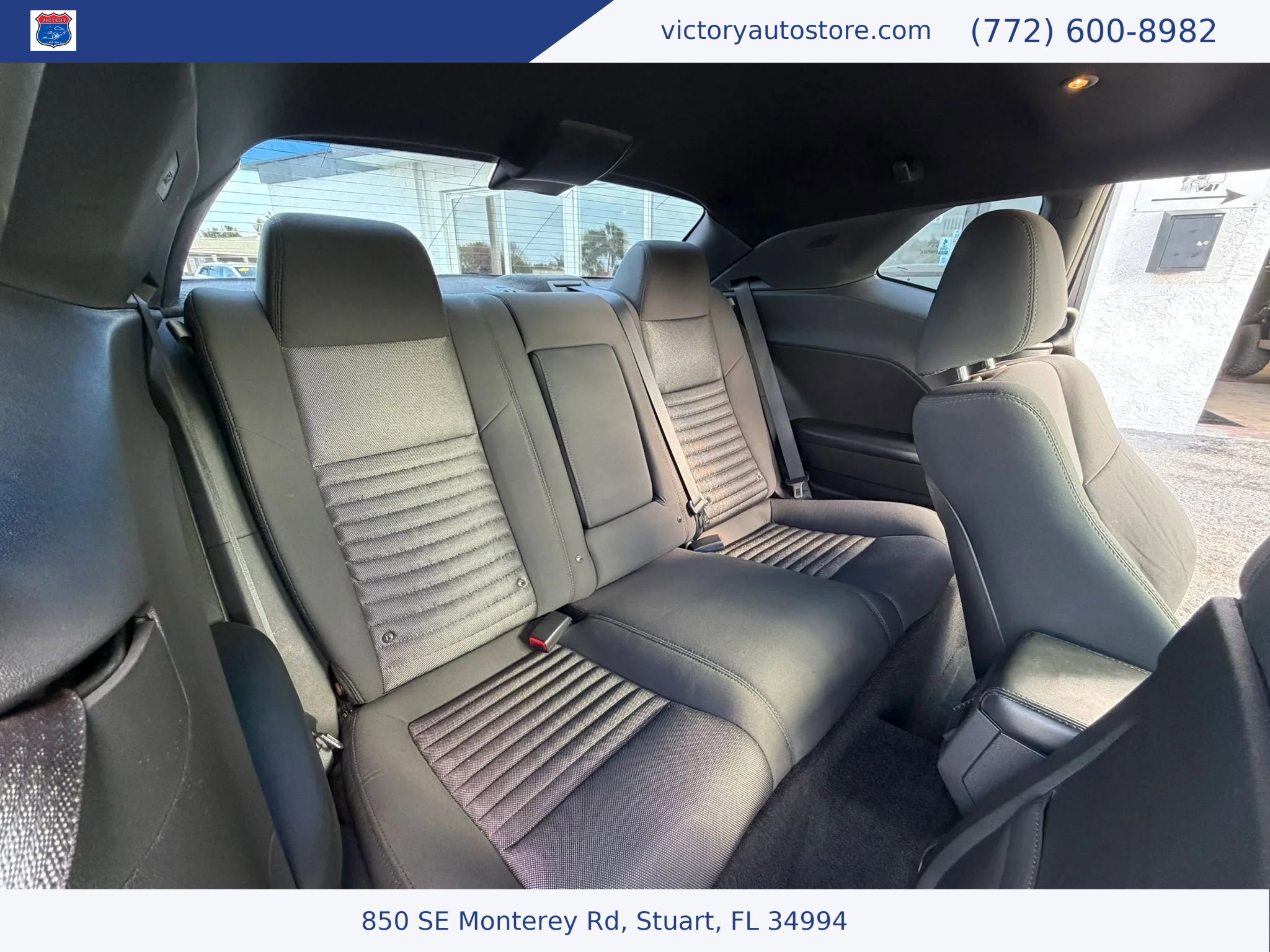 Used 2012 Dodge Challenger R/T RWD image 32