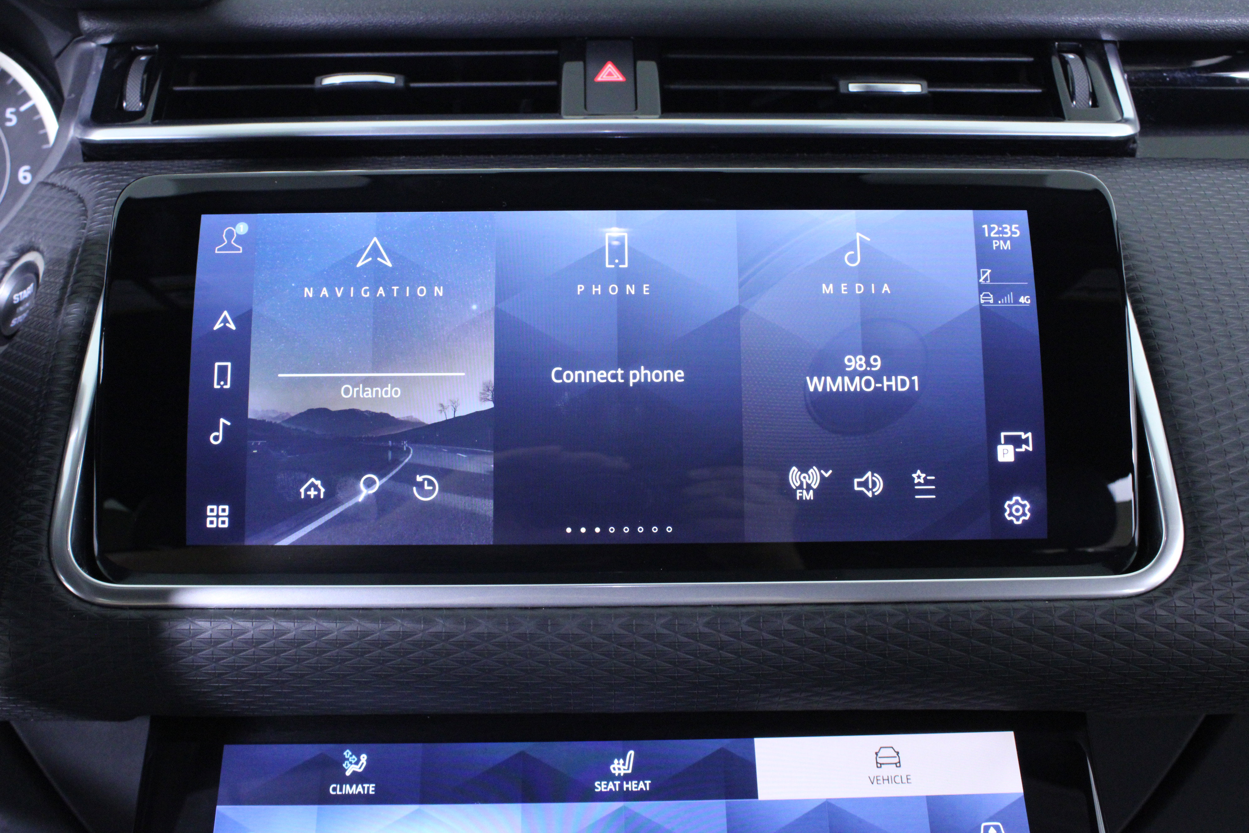 Used 2023 Land Rover Range Rover Velar R-Dynamic S image 26