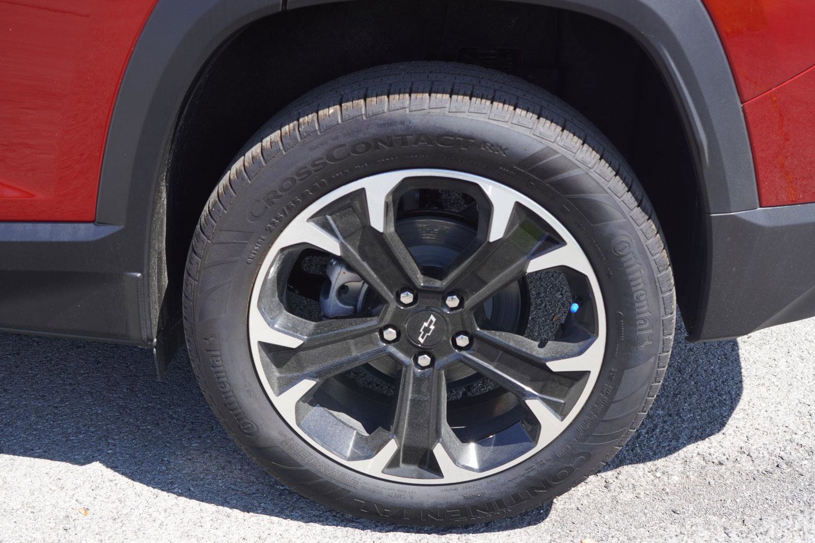New 2026 Chevrolet Equinox LT FWD image 11