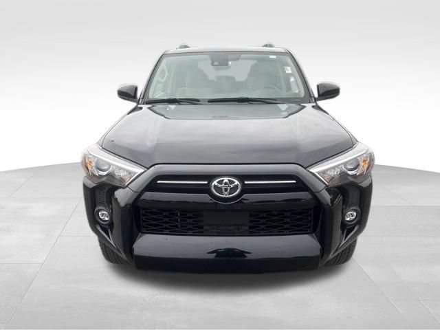 Used 2022 Toyota 4Runner SR5 RWD image 8
