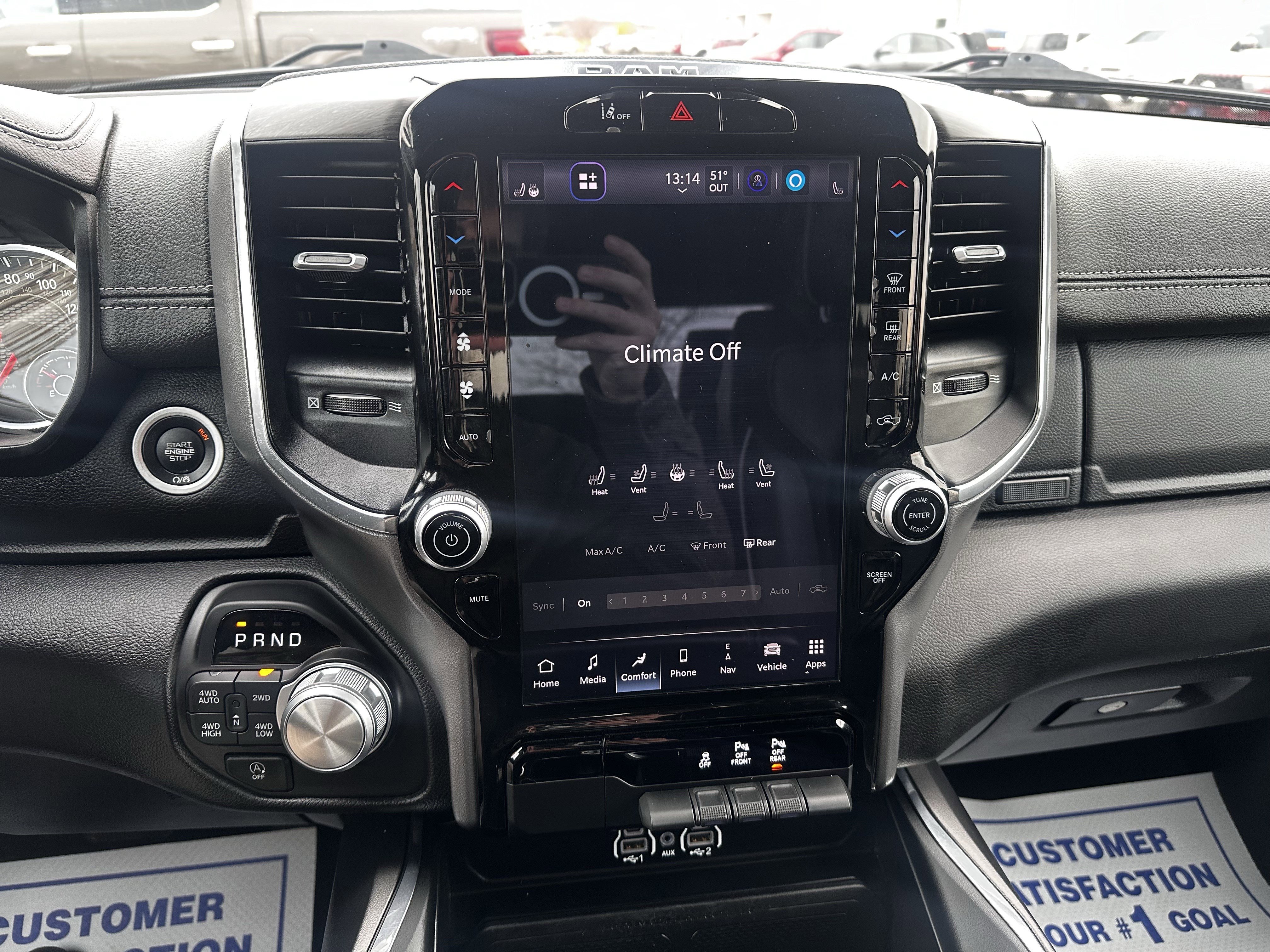 Used 2025 RAM 1500 Laramie image 16