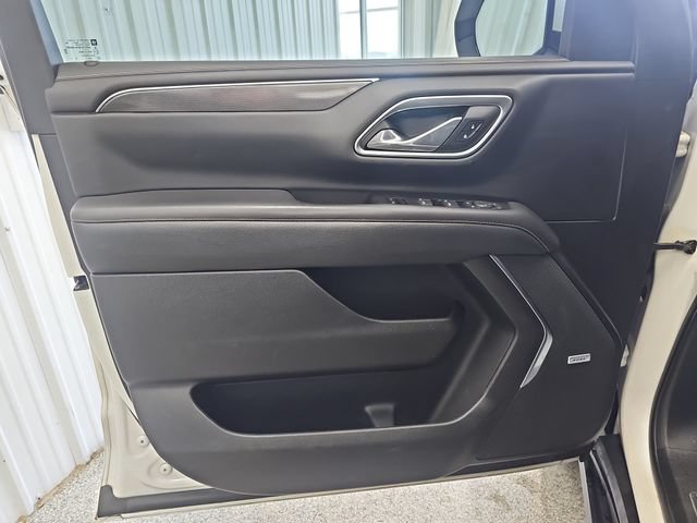 Used 2021 GMC Yukon XL AT4 w/ AT4 Premium Plus Package AWD/4WD image 10