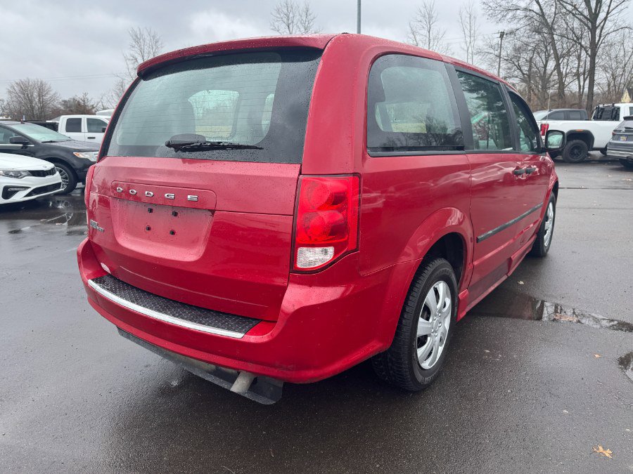 Used 2014 Dodge Grand Caravan SE image 5
