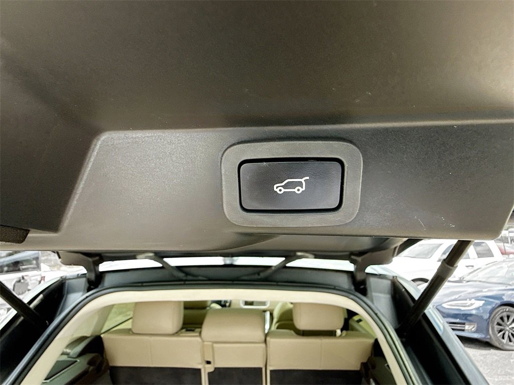 Used 2017 Land Rover Range Rover Sport HSE image 31