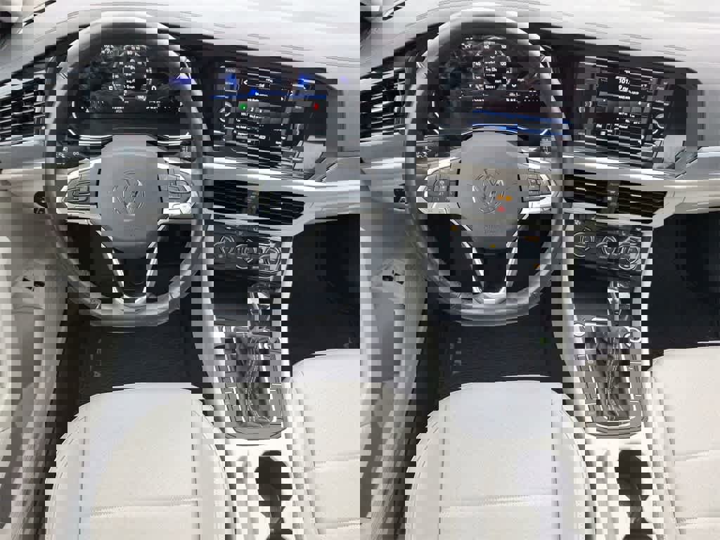 Used 2023 Volkswagen Jetta SE image 27